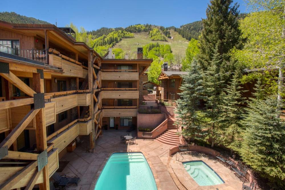 Fasching Haus Unit 8, Deluxe Townhouse W/ A/C, Private Deck, 2 Blocks To Downtown Vila Aspen Exterior foto